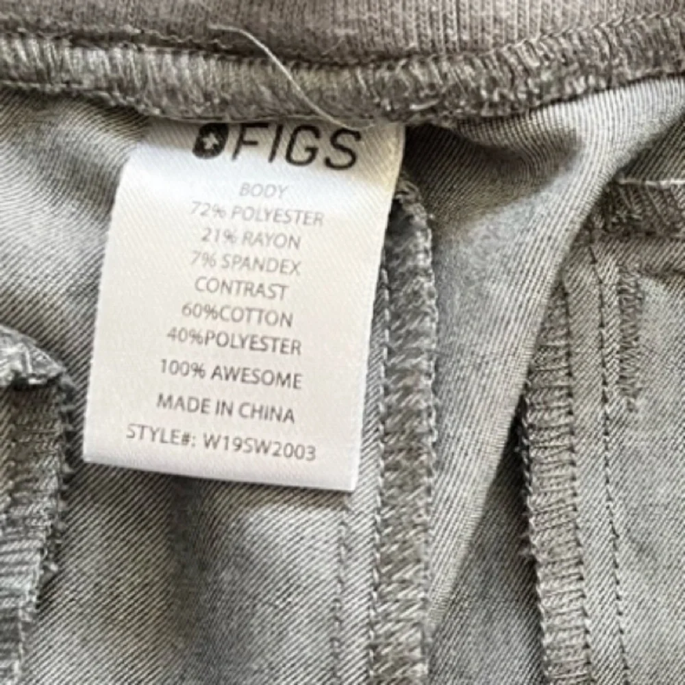 FIGS TECHNICAL COLLECTION PANTS SIZE MEDIUM NURSE DOCTOR HOSPITAL SCRUBS